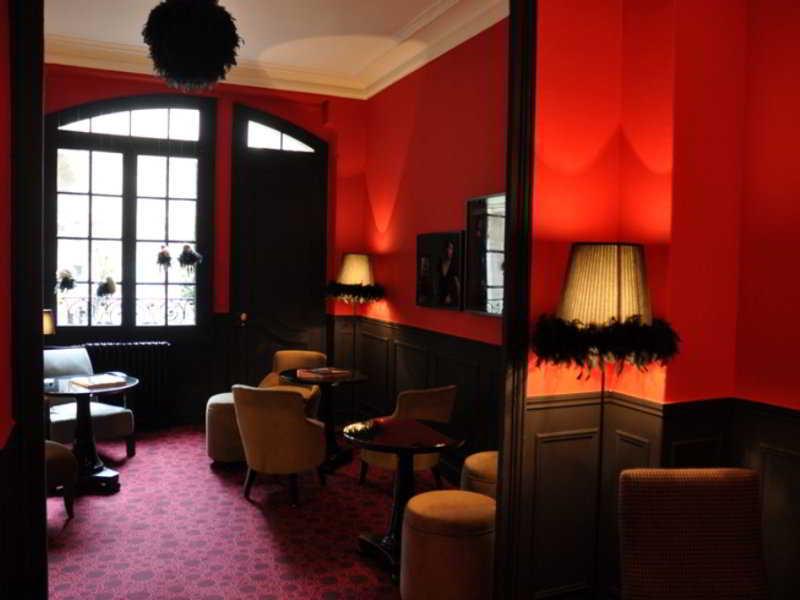 Alba Opera Hotel 3*